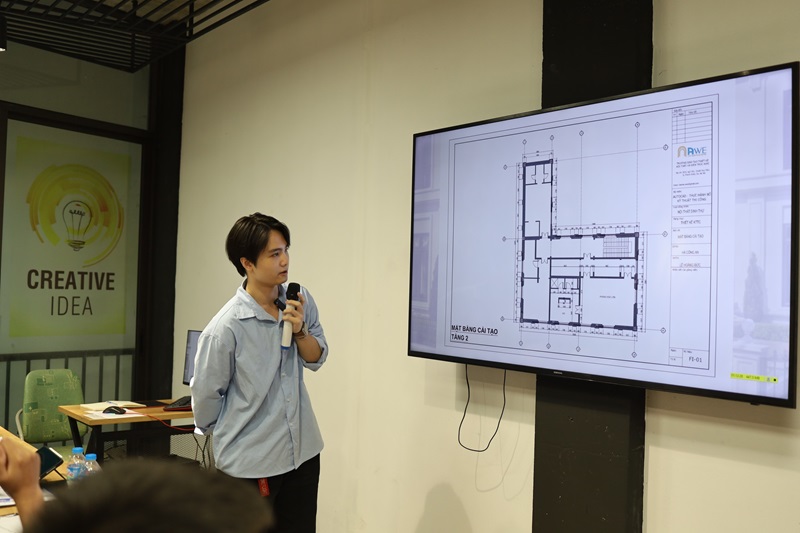 buổi bảo vệ đồ án lớp họa viên nội thất của học viên awe