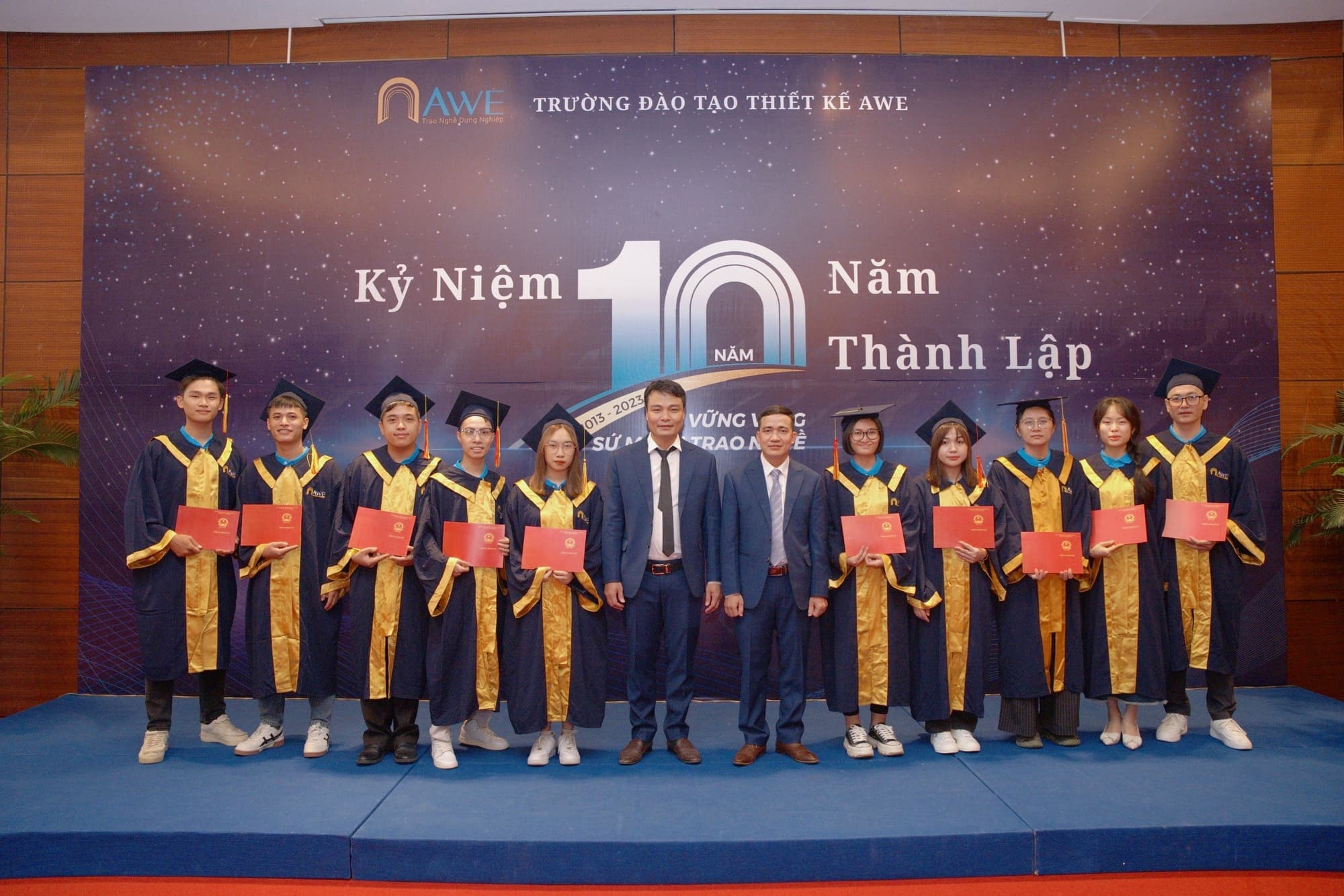 nen-hoc-nghe-gi-cho-nu-khong-bang-cap-kham-pha-cac-nganh-tiem-nang Nên học nghề gì cho nữ không bằng cấp